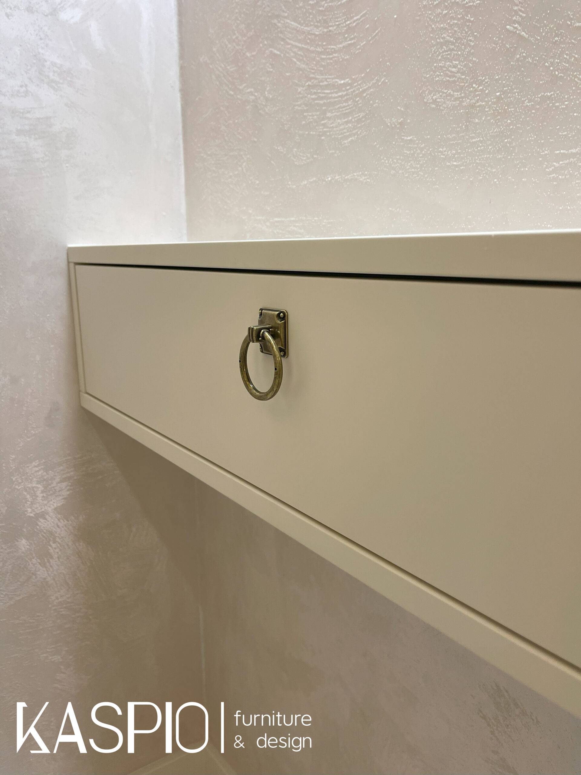 cabinet 03-3